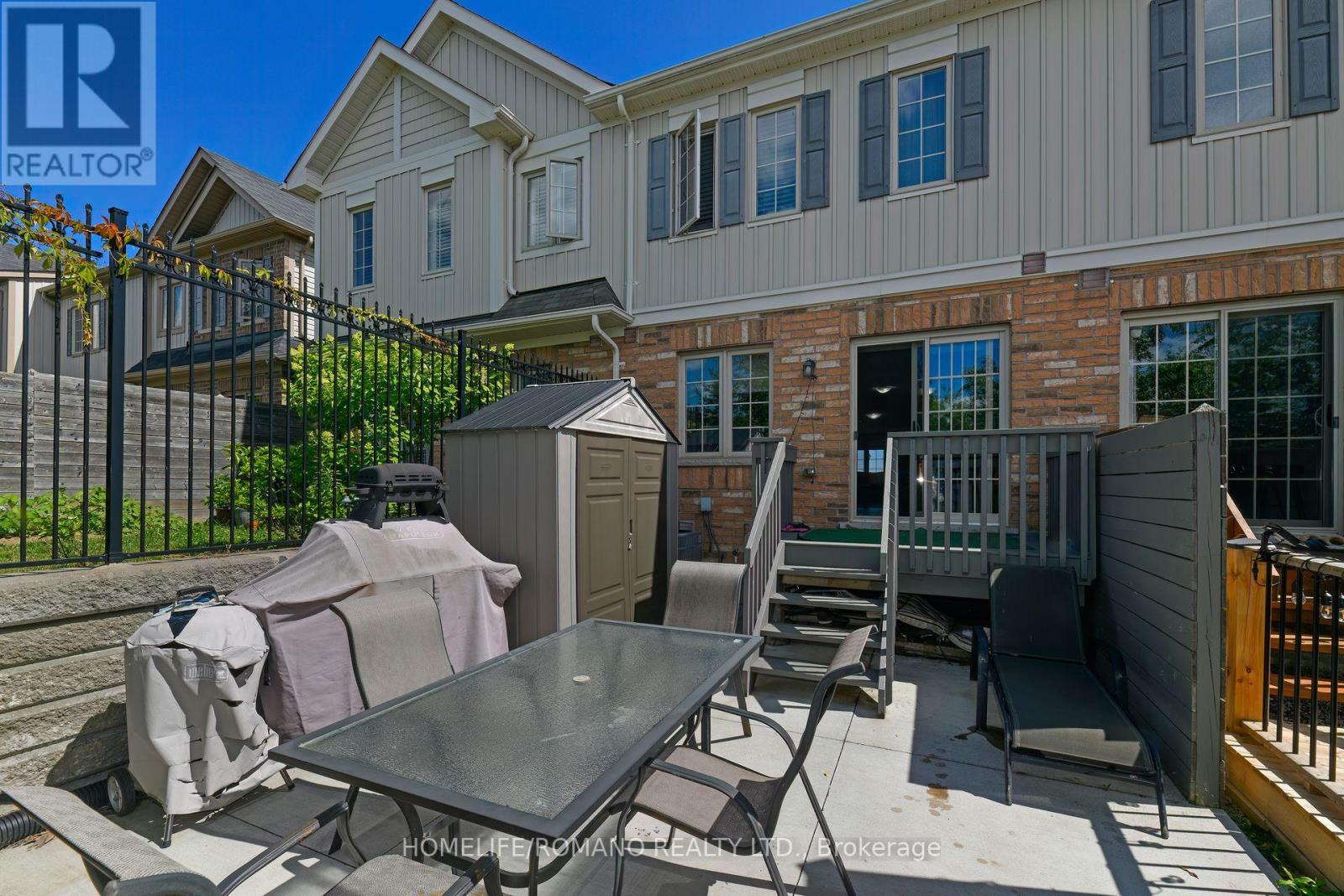 33 Comfort Way, Whitby, Ontario  L1N 2K6 - Photo 25 - E12518252