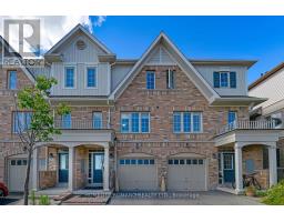 33 COMFORT WAY, Whitby, Ontario