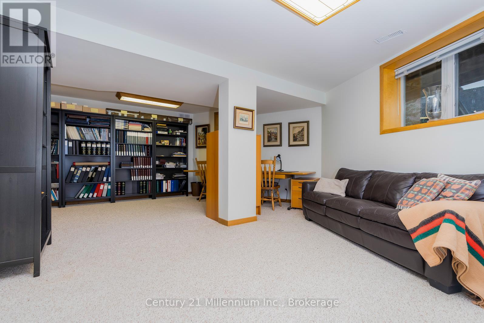 130 Pioneer Lane, Blue Mountains, Ontario L9Y 0M7 - Photo 16 - X12516094