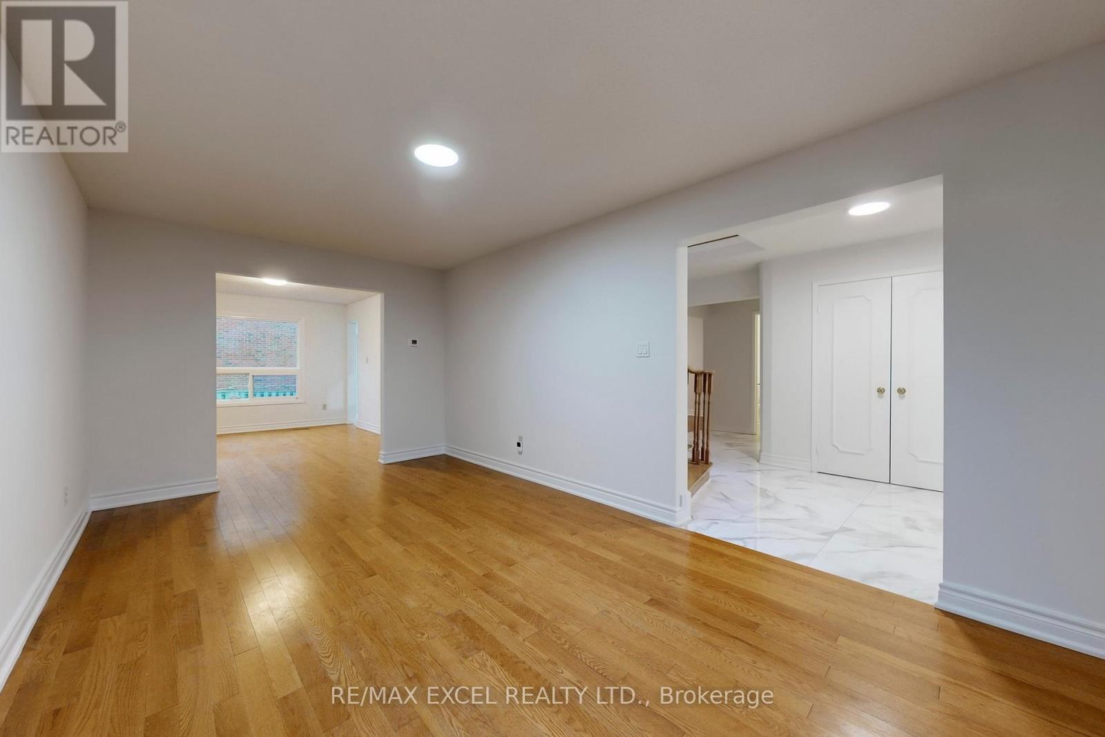 53 Sanwood Boulevard, Toronto, Ontario  M1V 3L6 - Photo 5 - E12517522