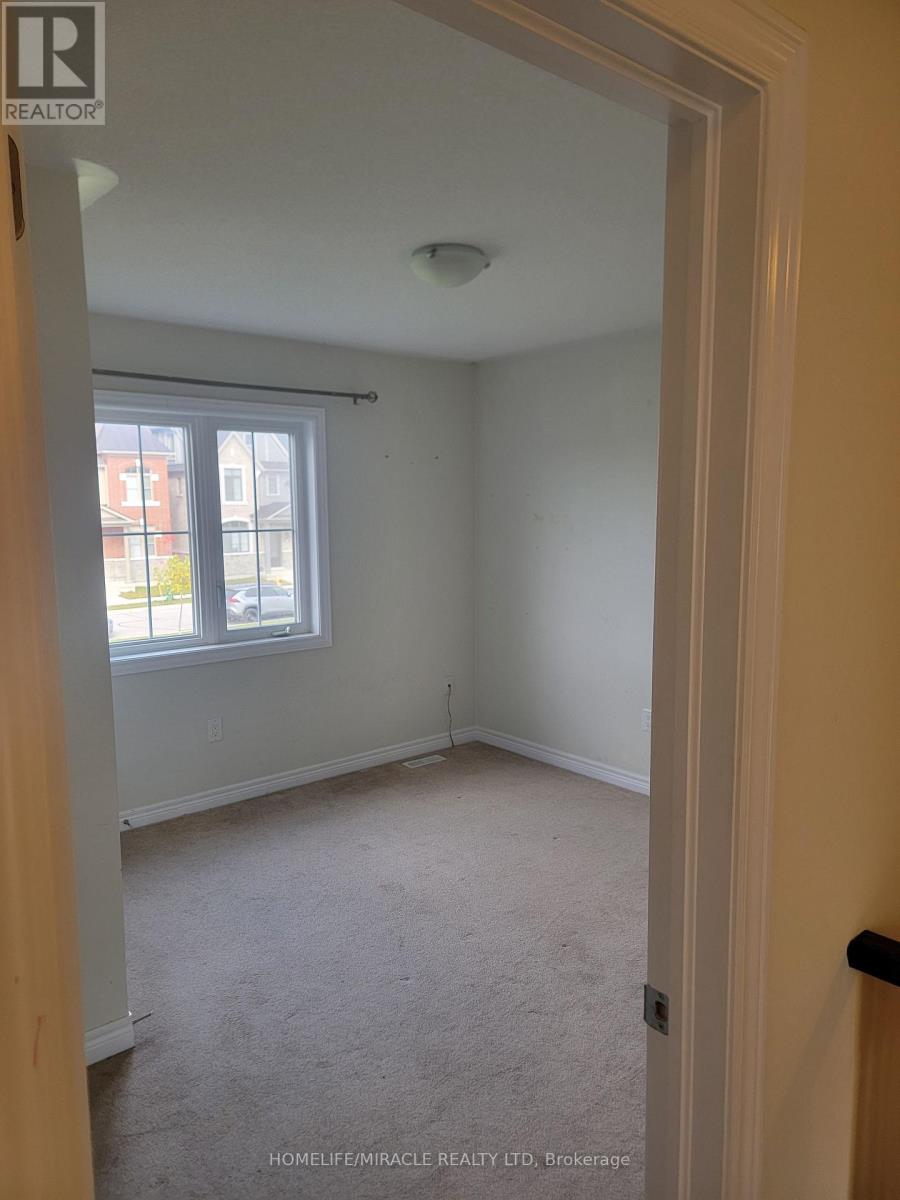 273 Riverlands Avenue, Markham, Ontario L6B 0V9 - Photo 11 - N12416317