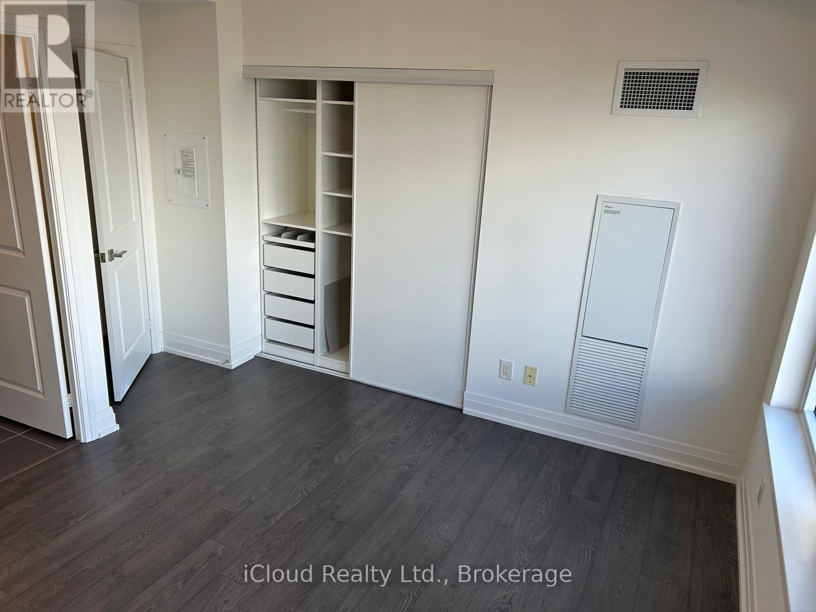 2802 - 3600 Highway 7 Road, Vaughan, Ontario L4L 0G7 - Photo 11 - N12479454