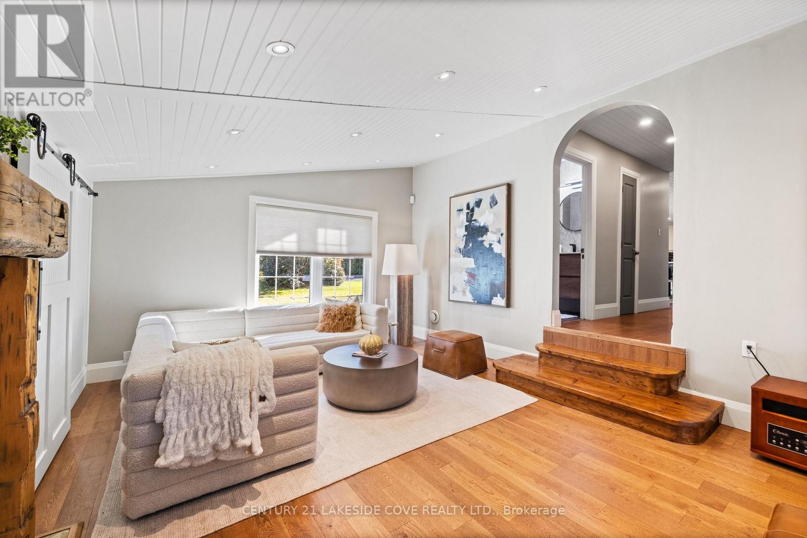 27 Poplar Crescent, Ramara, Ontario  L0K 1B0 - Photo 11 - S12358262