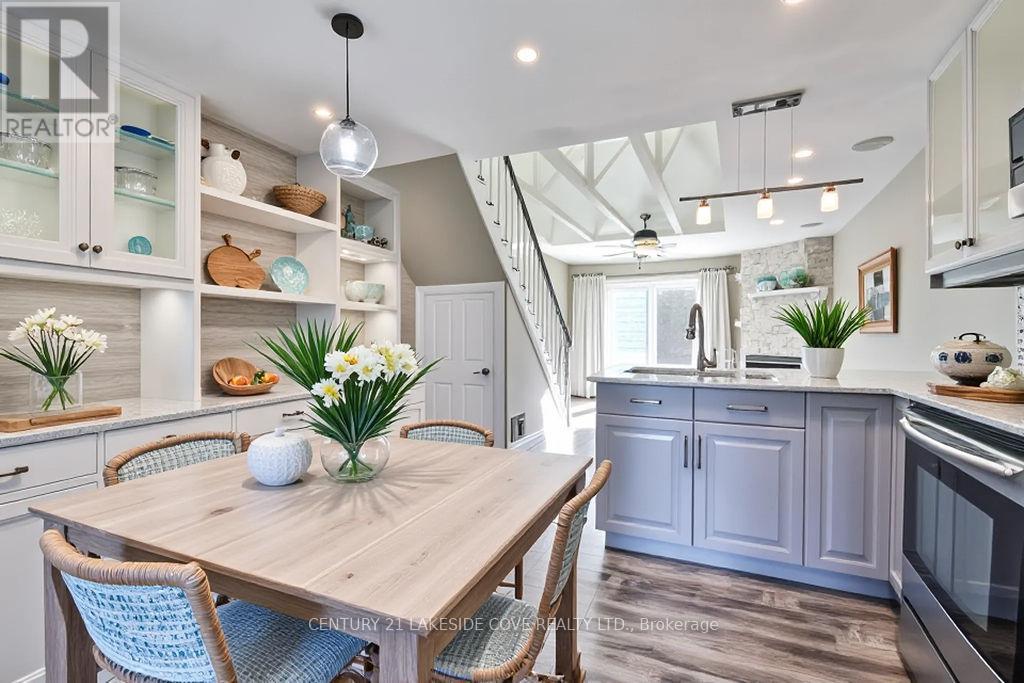 UNIT 12 - 81 LAGUNA PARKWAY N, Ramara, Ontario