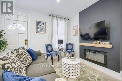 8 Elizabeth Street, St. Catharines, Ontario  L2R 2L1 - Photo 9 - X12517398