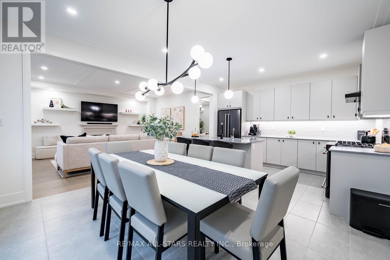 76 Boundary Boulevard, Whitchurch-Stouffville, Ontario  L4A 4W2 - Photo 24 - N12518150