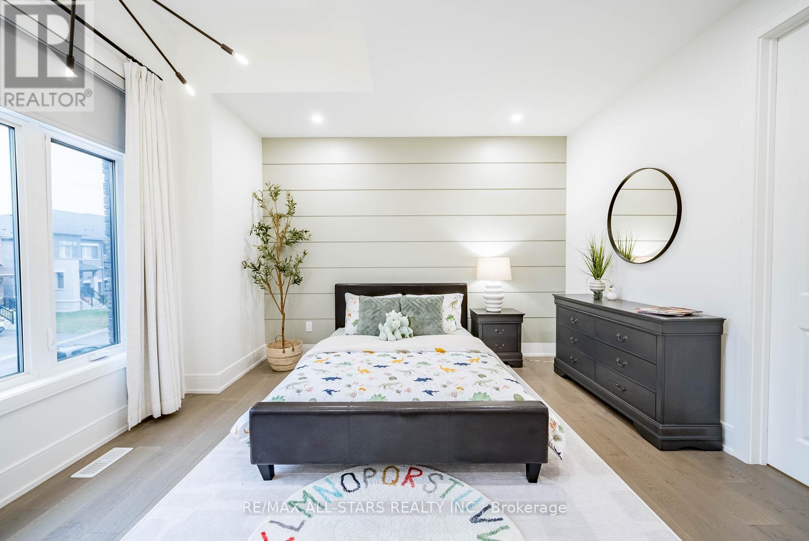 76 Boundary Boulevard, Whitchurch-Stouffville, Ontario  L4A 4W2 - Photo 31 - N12518150