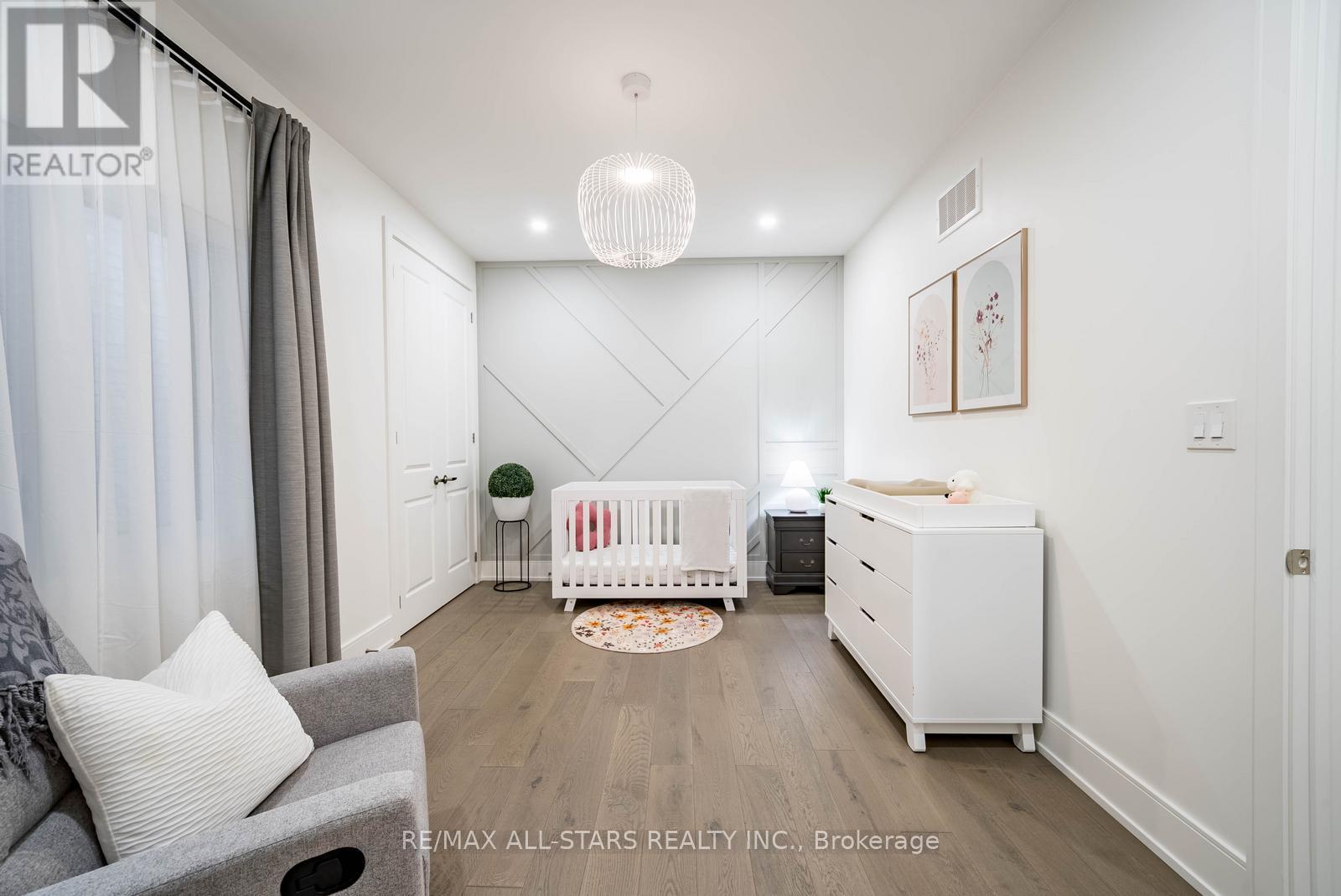 76 Boundary Boulevard, Whitchurch-Stouffville, Ontario  L4A 4W2 - Photo 34 - N12518150