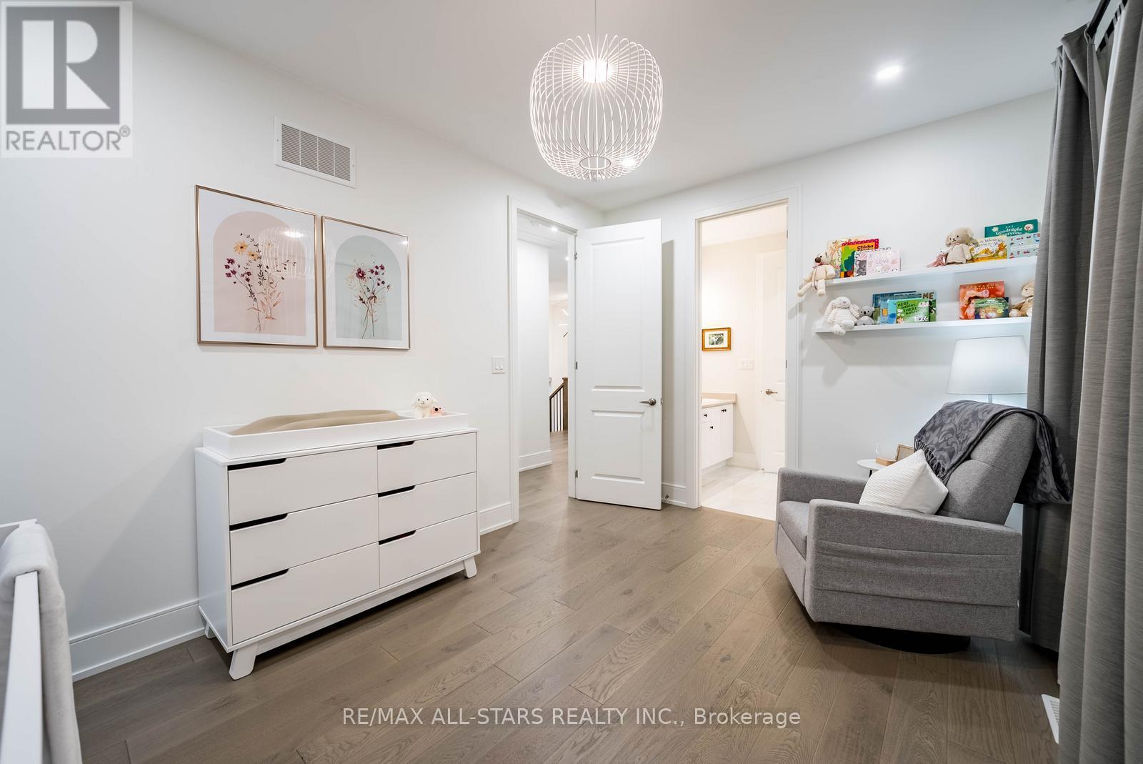 76 Boundary Boulevard, Whitchurch-Stouffville, Ontario  L4A 4W2 - Photo 35 - N12518150