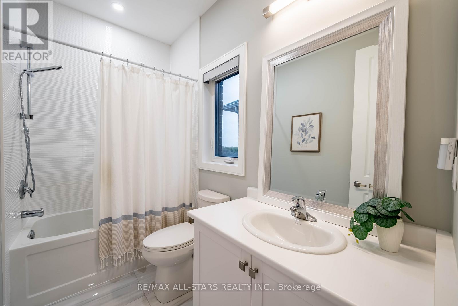 76 Boundary Boulevard, Whitchurch-Stouffville, Ontario  L4A 4W2 - Photo 38 - N12518150