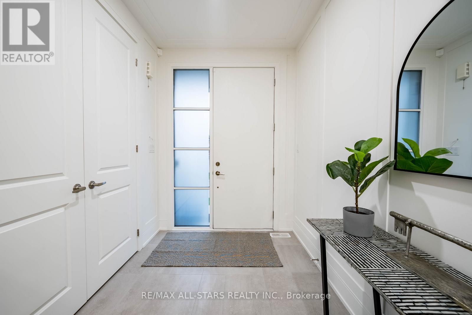 76 Boundary Boulevard, Whitchurch-Stouffville, Ontario  L4A 4W2 - Photo 5 - N12518150