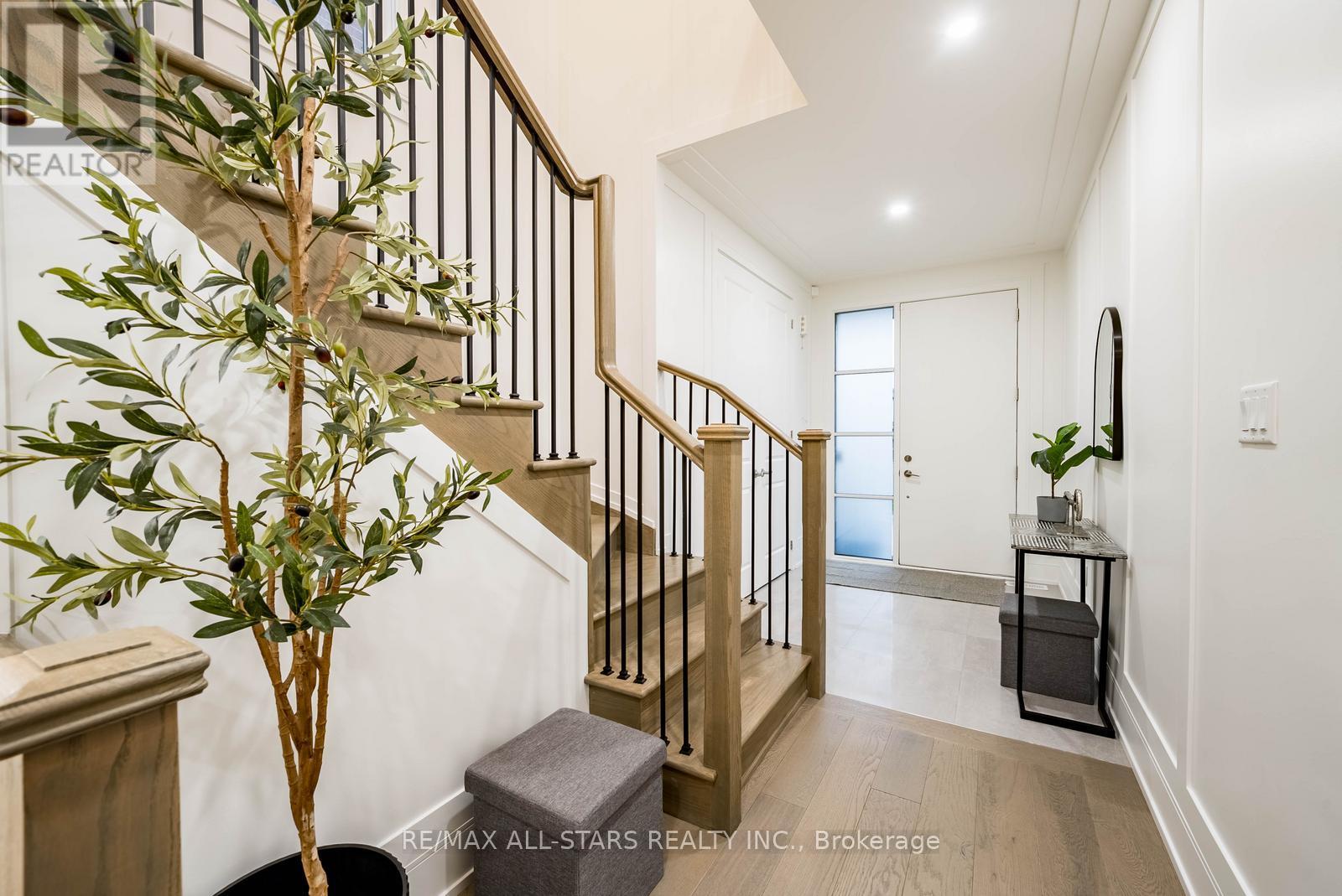 76 Boundary Boulevard, Whitchurch-Stouffville, Ontario  L4A 4W2 - Photo 7 - N12518150