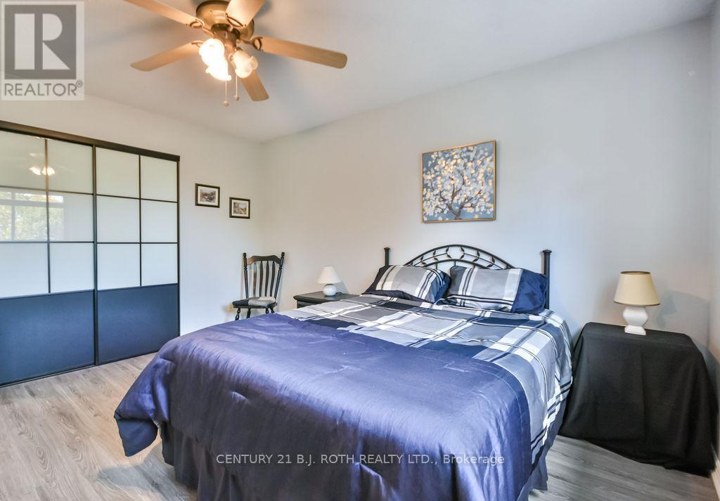 58 Collings Avenue, Bradford West Gwillimbury (Bradford), Ontario  L3Z 1S3 - Photo 10 - N12518164