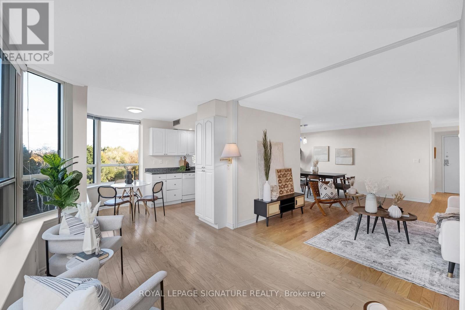 303 - 33 Weldrick Road E, Richmond Hill, Ontario  L4C 8W4 - Photo 11 - N12518180