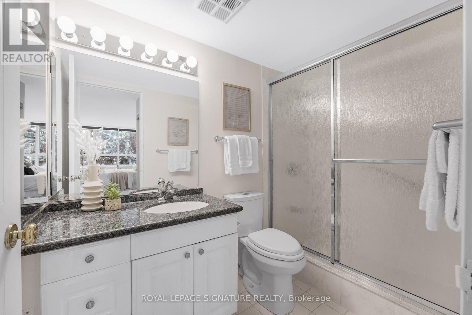 303 - 33 Weldrick Road E, Richmond Hill, Ontario  L4C 8W4 - Photo 16 - N12518180