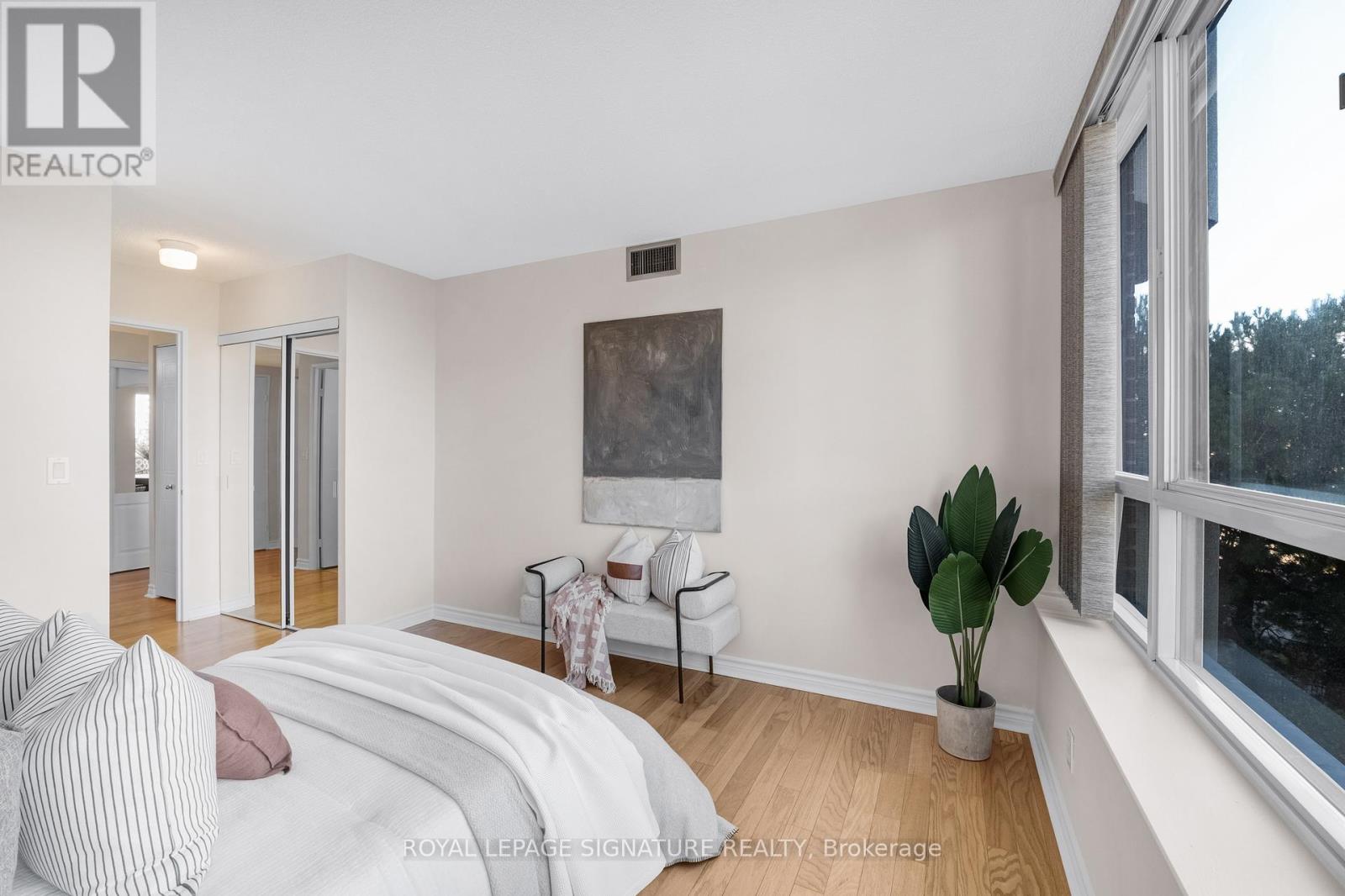 303 - 33 Weldrick Road E, Richmond Hill, Ontario  L4C 8W4 - Photo 18 - N12518180