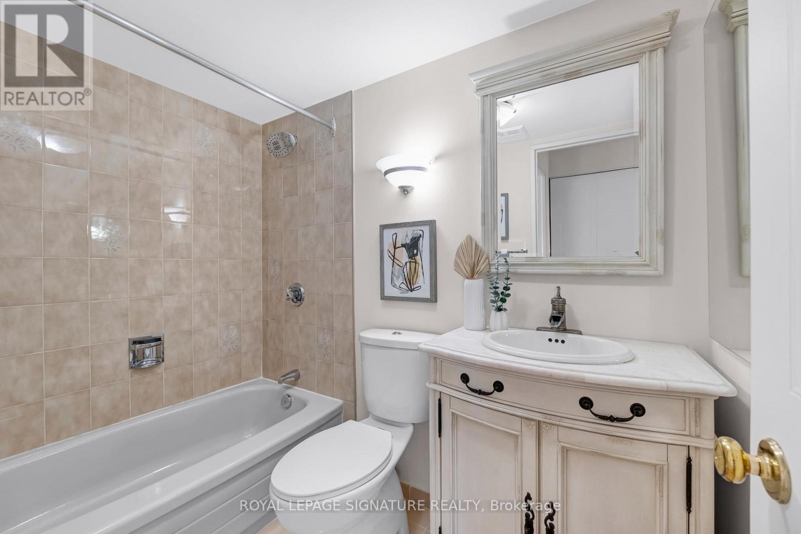 303 - 33 Weldrick Road E, Richmond Hill, Ontario  L4C 8W4 - Photo 19 - N12518180