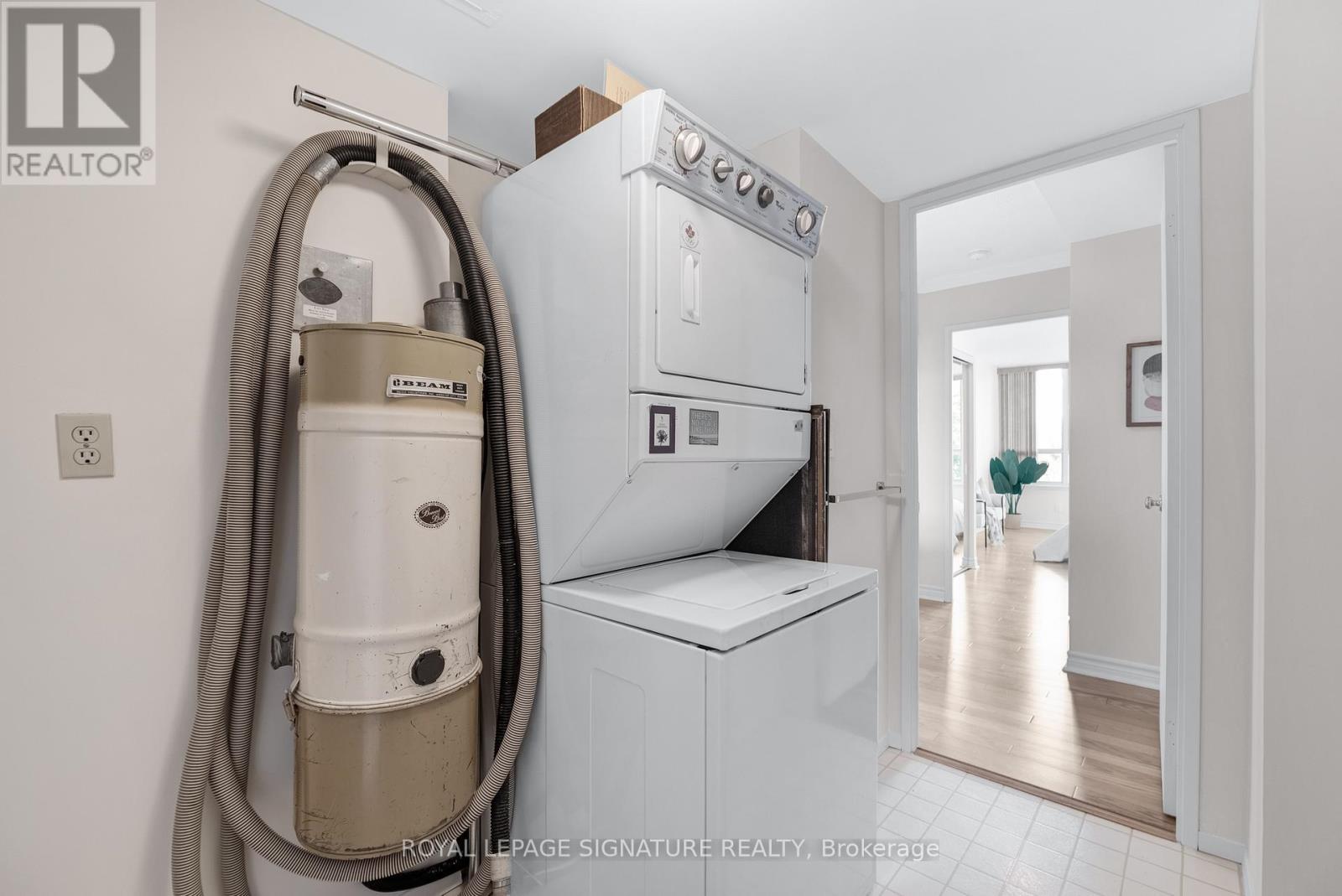 303 - 33 Weldrick Road E, Richmond Hill, Ontario  L4C 8W4 - Photo 20 - N12518180