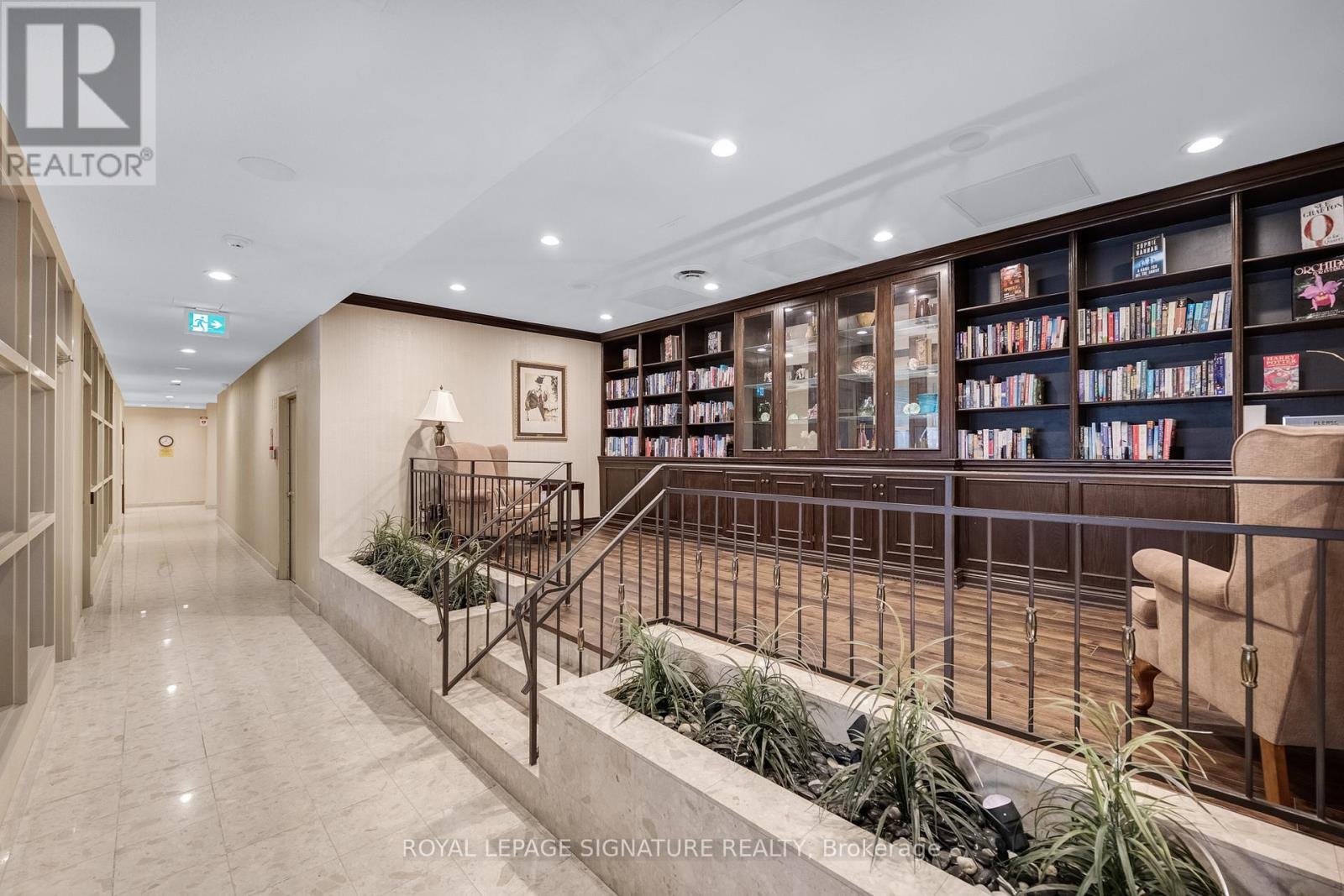 303 - 33 Weldrick Road E, Richmond Hill, Ontario  L4C 8W4 - Photo 30 - N12518180