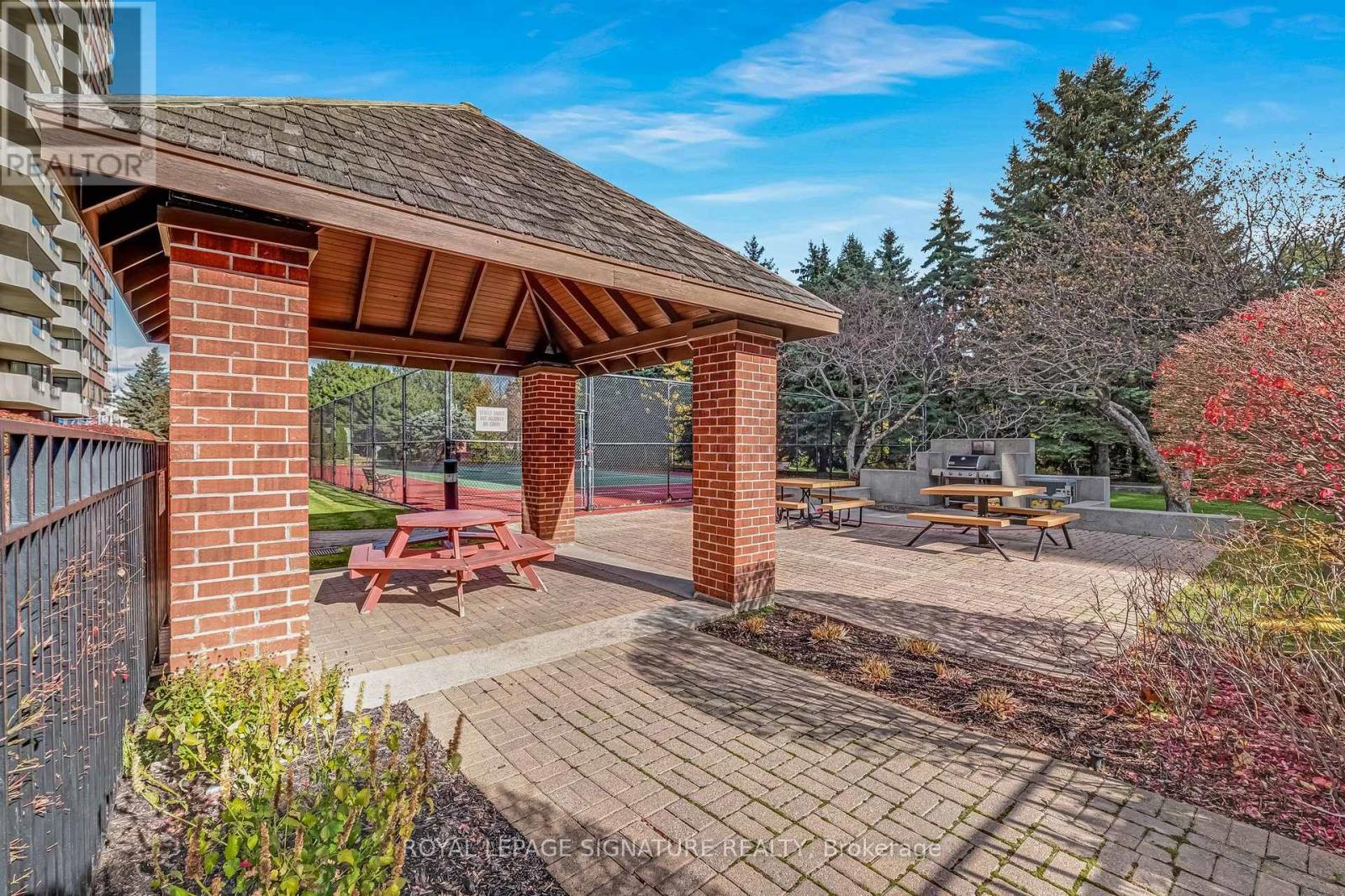 303 - 33 Weldrick Road E, Richmond Hill, Ontario  L4C 8W4 - Photo 32 - N12518180