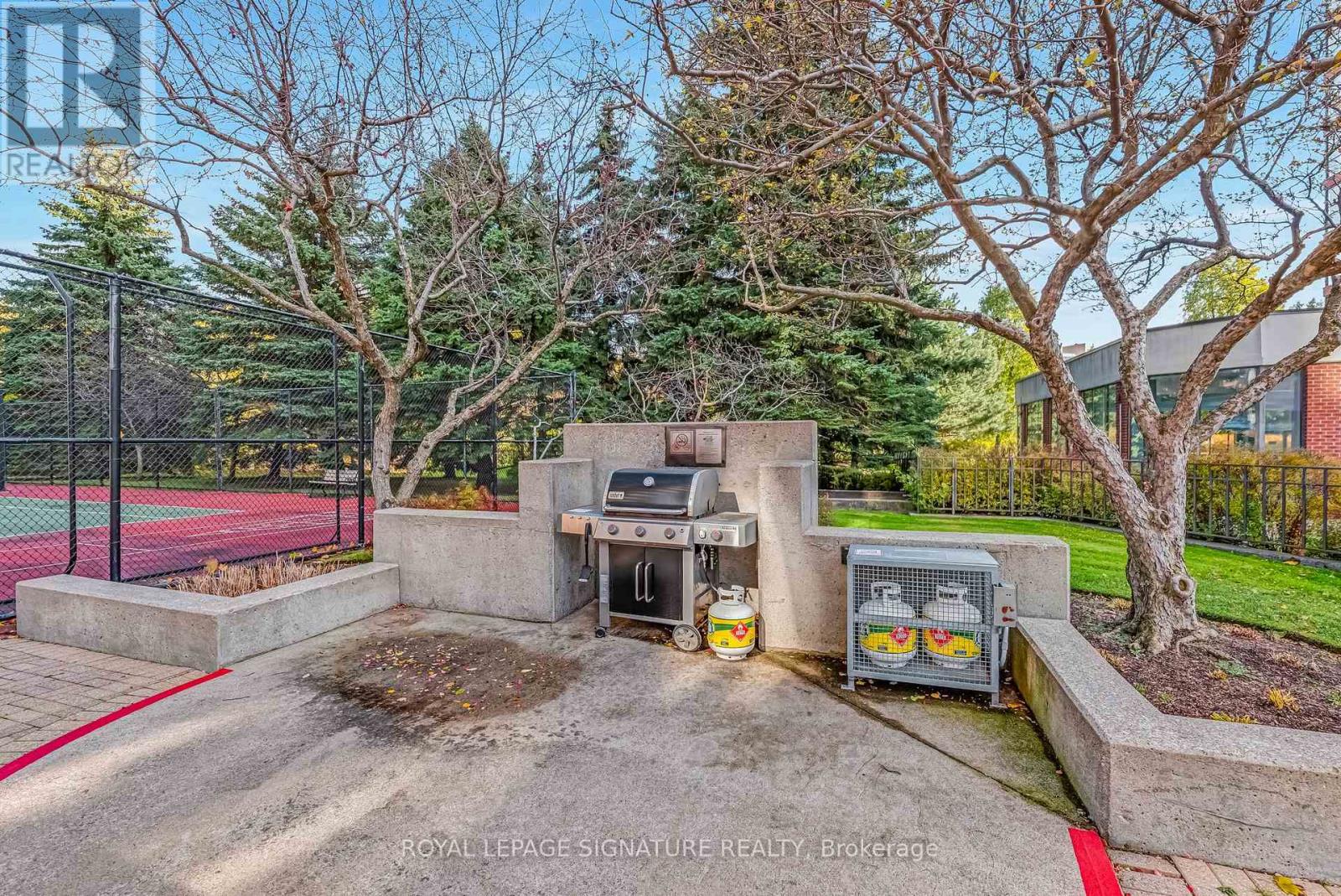 303 - 33 Weldrick Road E, Richmond Hill, Ontario  L4C 8W4 - Photo 33 - N12518180