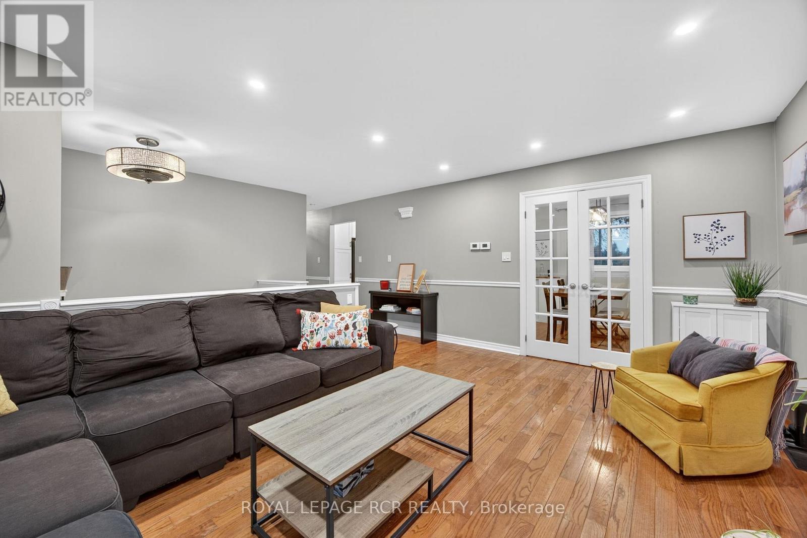 17 Pine Park Boulevard, Adjala-Tosorontio (Everett), Ontario  L0M 1J0 - Photo 8 - N12518222