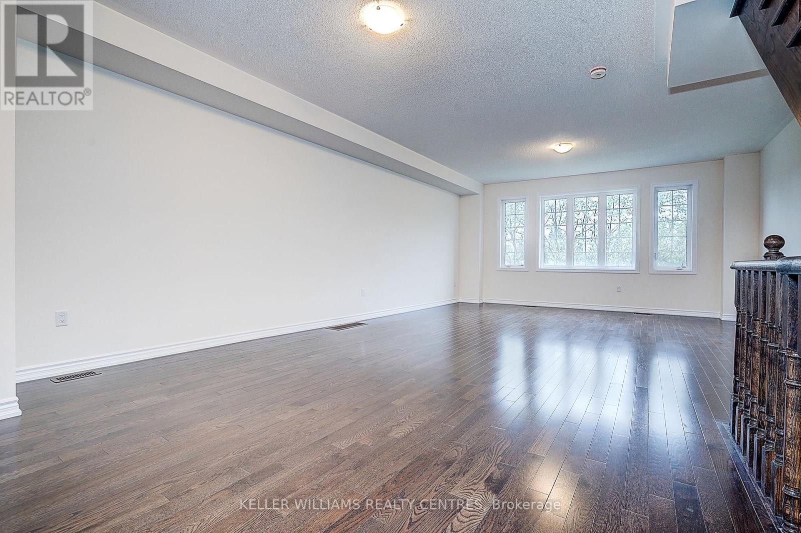 41 Milbourne Lane, Richmond Hill, Ontario  L4E 1G4 - Photo 12 - N12518238