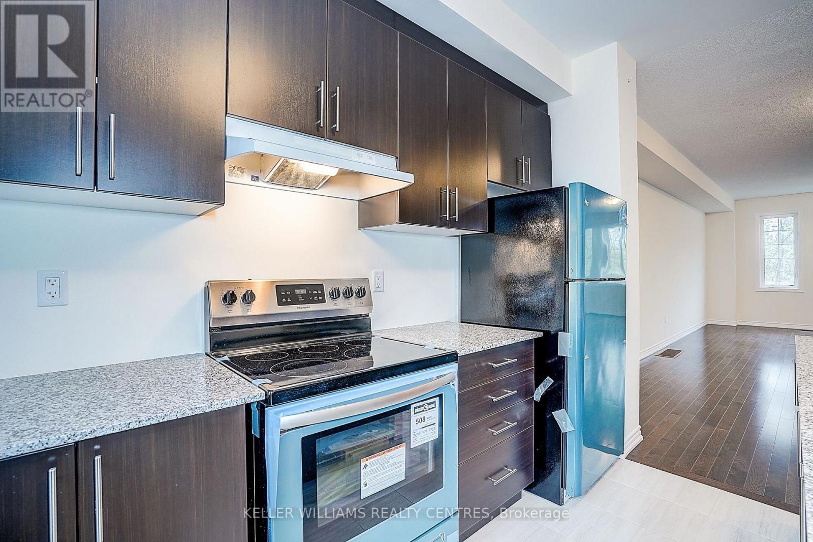 41 Milbourne Lane, Richmond Hill, Ontario  L4E 1G4 - Photo 9 - N12518238