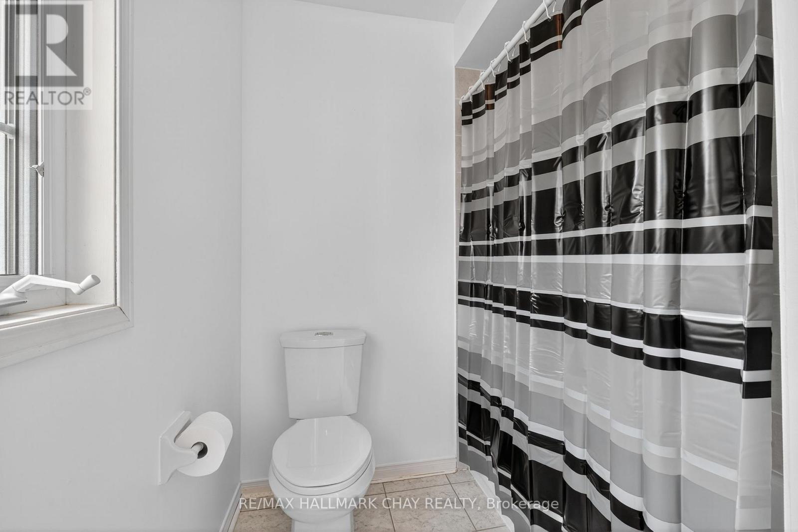 2017 Wilson Street, Innisfil, Ontario  L9S 4X9 - Photo 21 - N12518250