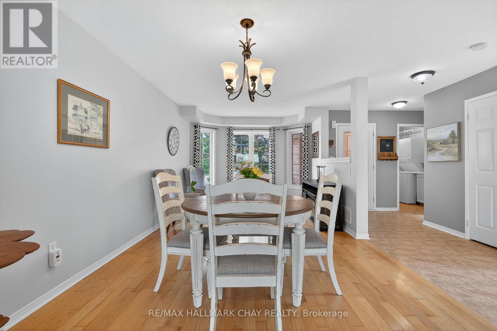 2017 Wilson Street, Innisfil, Ontario  L9S 4X9 - Photo 6 - N12518250