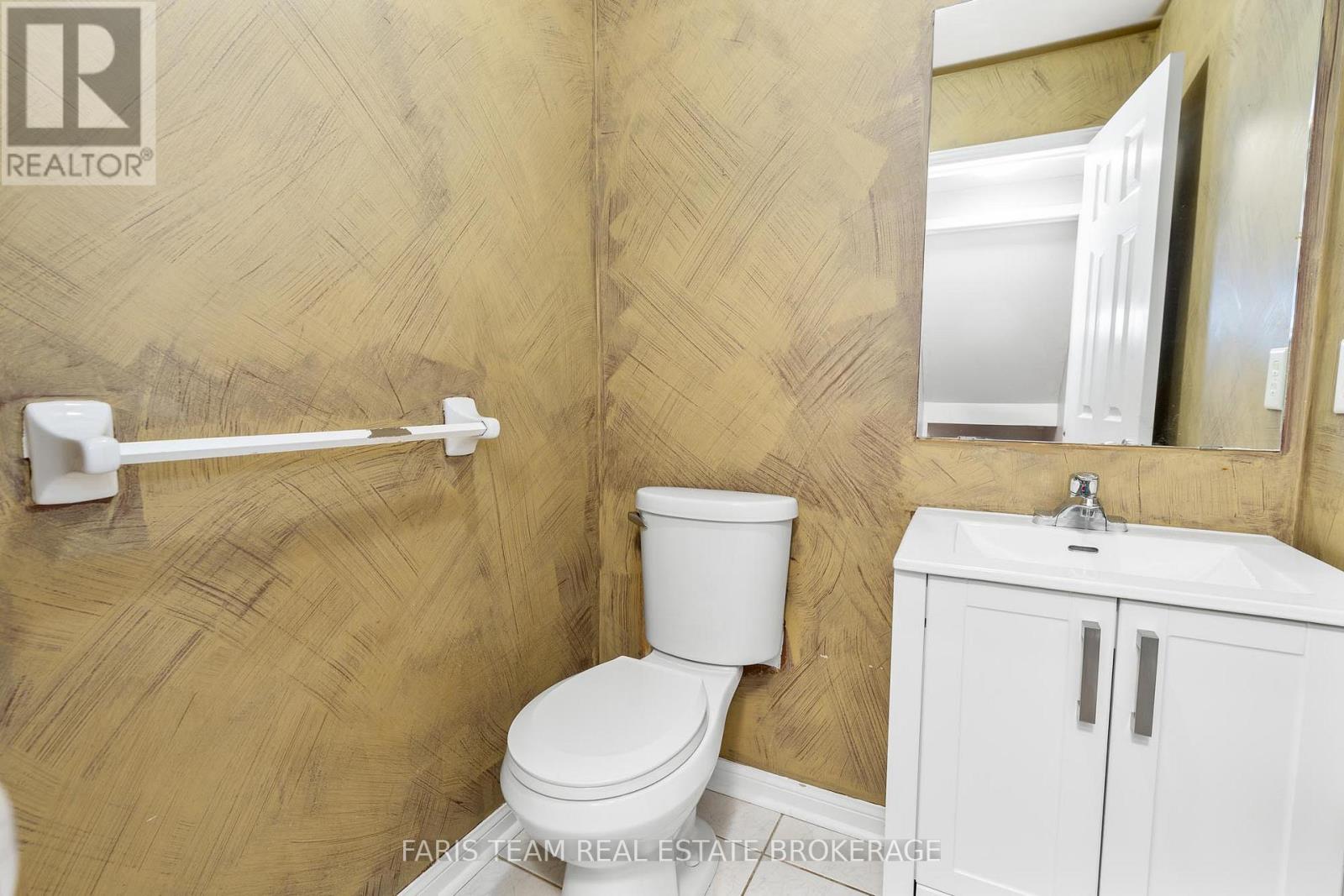 69 Pringle Drive, Barrie (Edgehill Drive), Ontario  L4N 0R2 - Photo 11 - S12518200