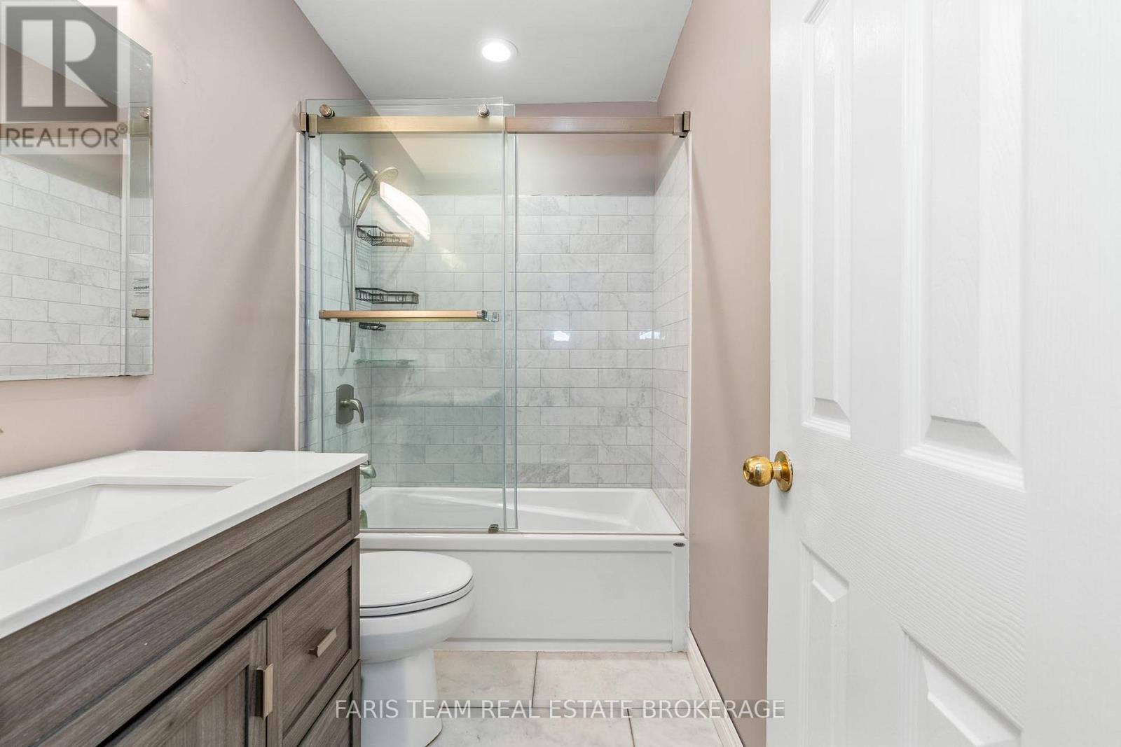 69 Pringle Drive, Barrie (Edgehill Drive), Ontario  L4N 0R2 - Photo 19 - S12518200