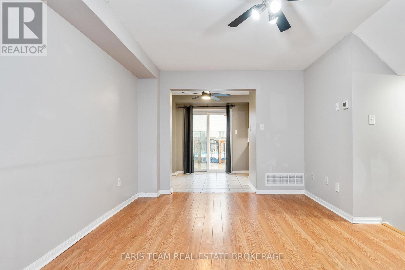 69 Pringle Drive, Barrie (Edgehill Drive), Ontario  L4N 0R2 - Photo 9 - S12518200