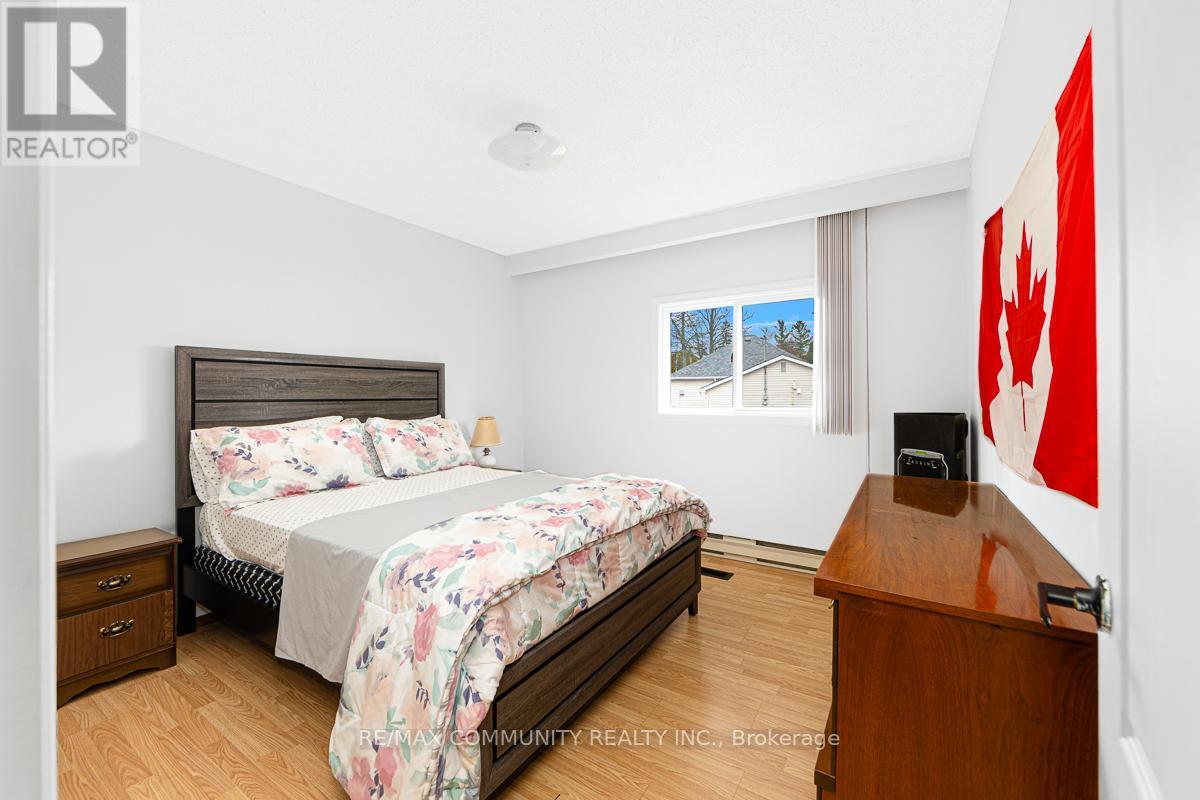 8 58th Street, Wasaga Beach, Ontario  L9Z 1W6 - Photo 11 - S12518276