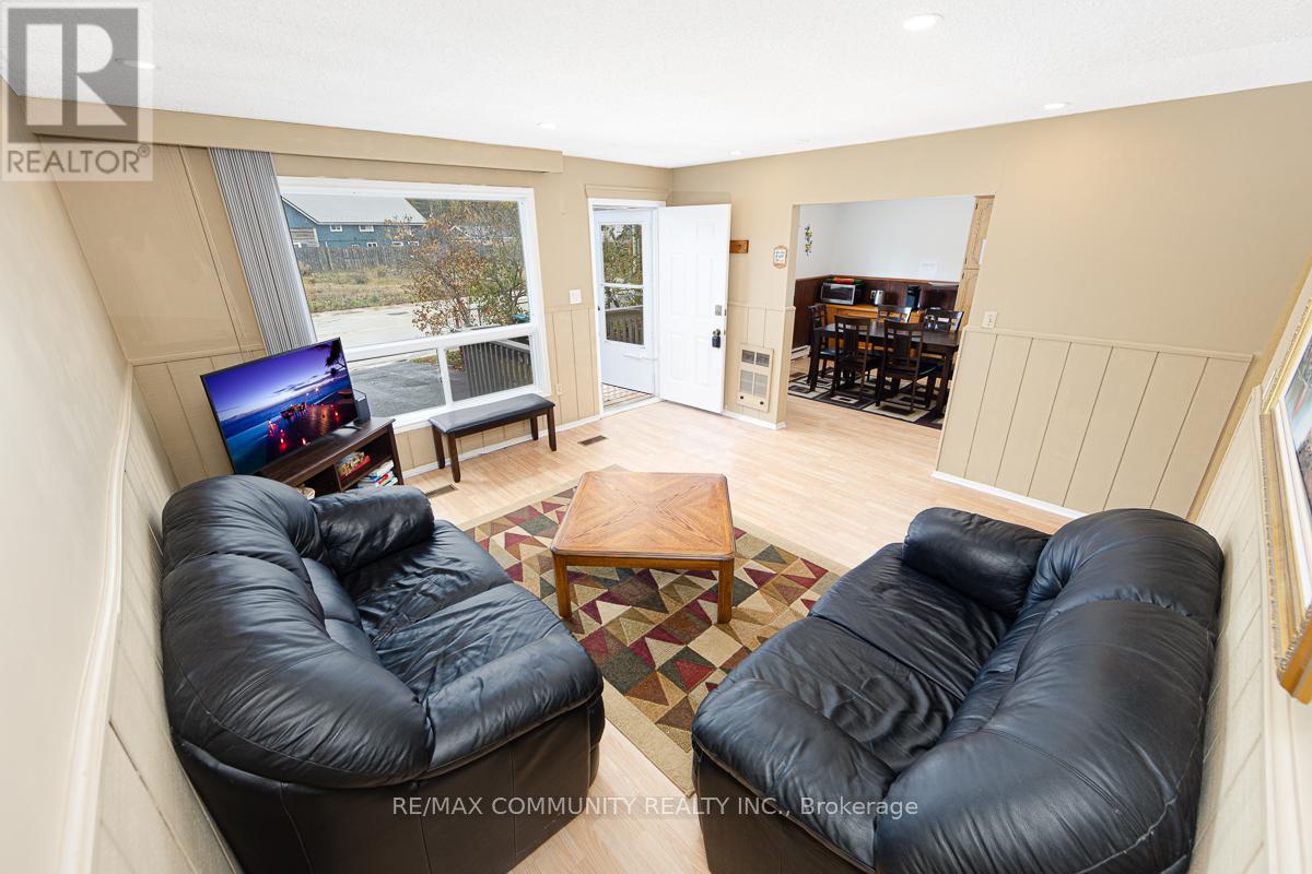 8 58th Street, Wasaga Beach, Ontario  L9Z 1W6 - Photo 5 - S12518276