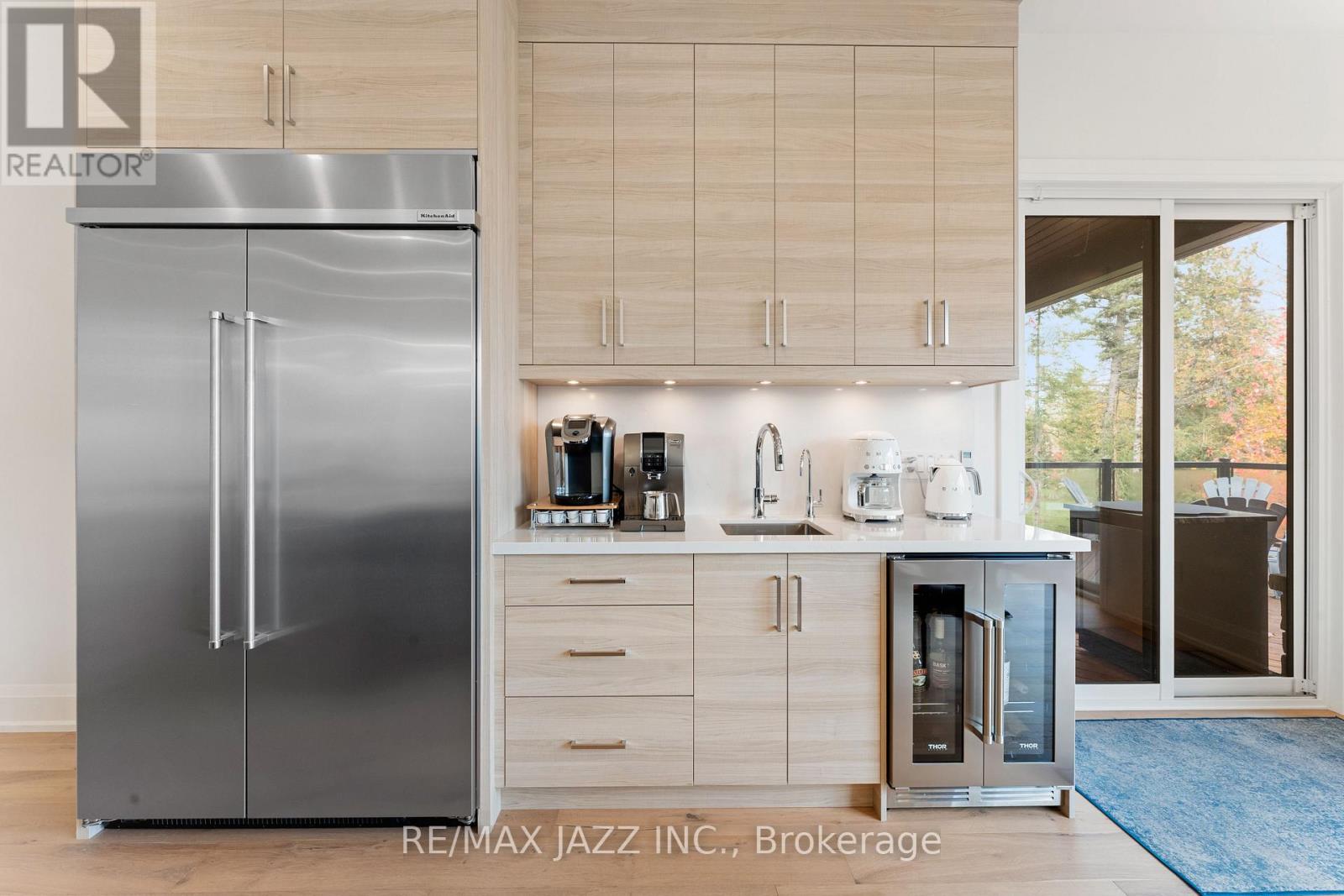 147 Elysian Fields Road, Kawartha Lakes, Ontario K0M 1G0 - Photo 10 - X12518312