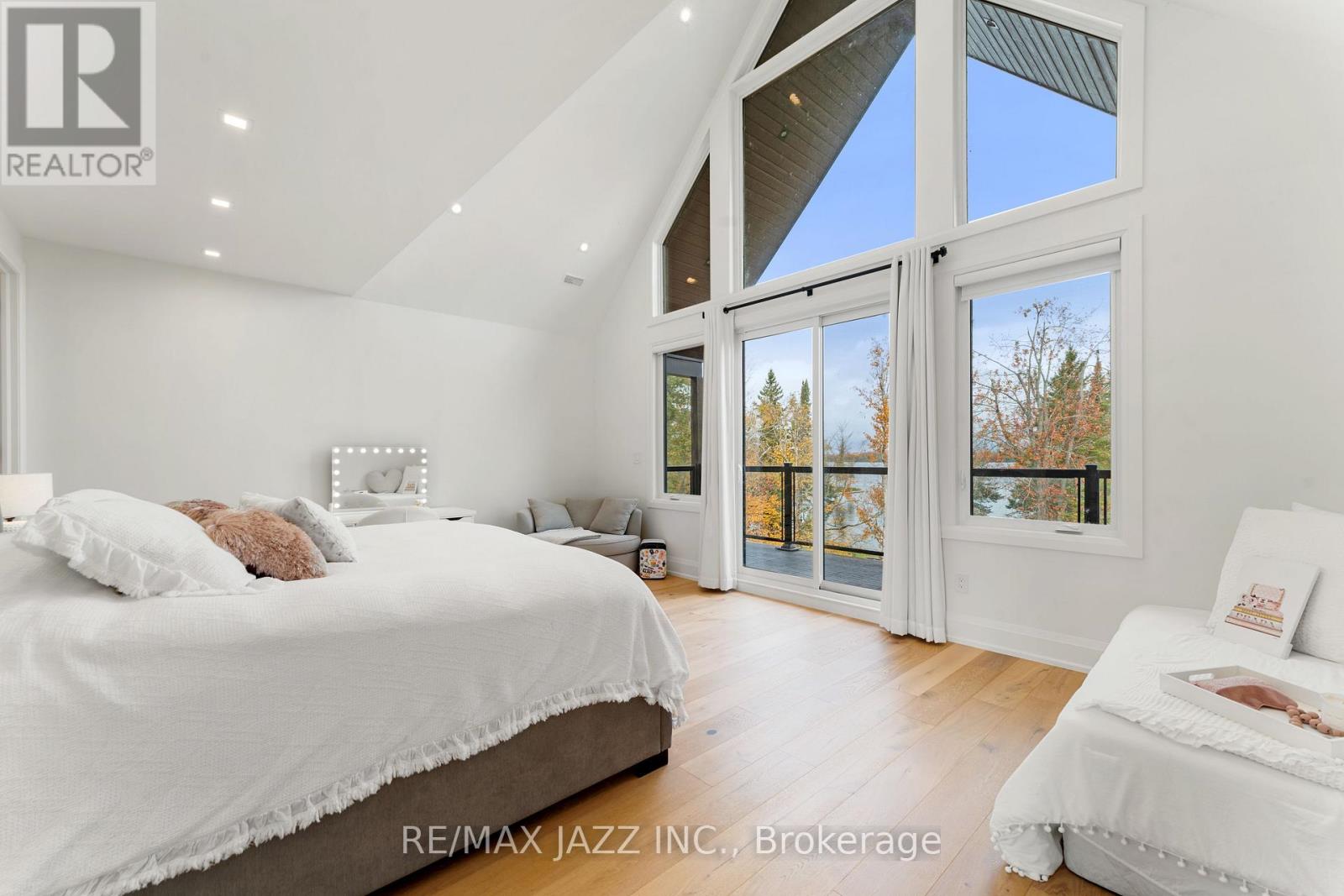 147 Elysian Fields Road, Kawartha Lakes, Ontario K0M 1G0 - Photo 26 - X12518312