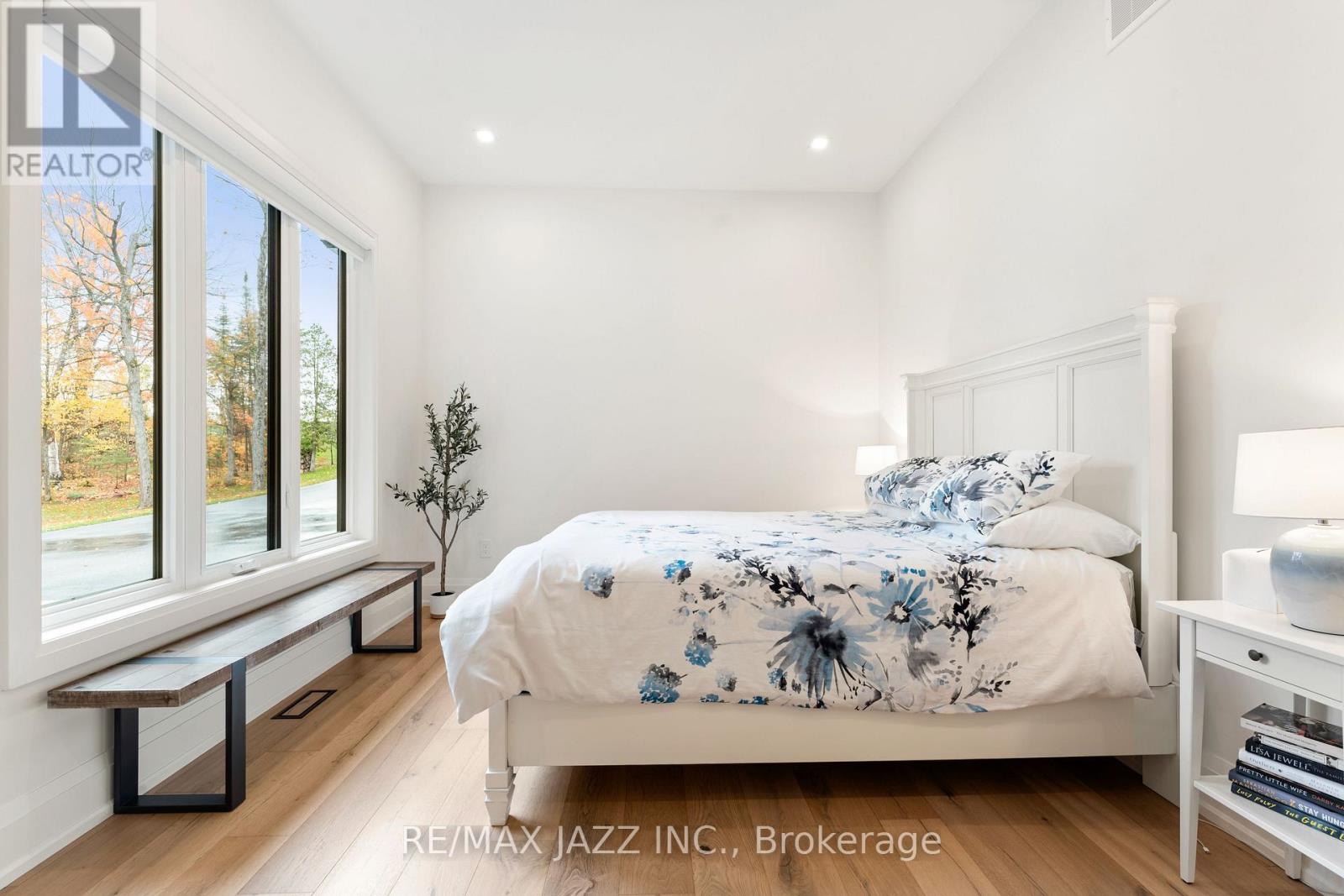 147 Elysian Fields Road, Kawartha Lakes, Ontario K0M 1G0 - Photo 38 - X12518312