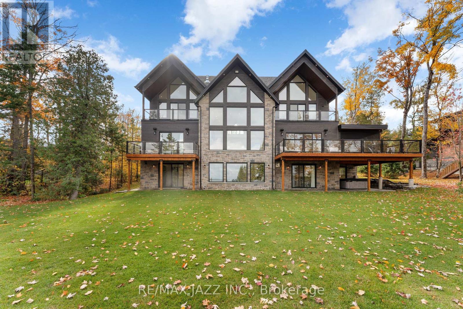 147 Elysian Fields Road, Kawartha Lakes, Ontario K0M 1G0 - Photo 43 - X12518312