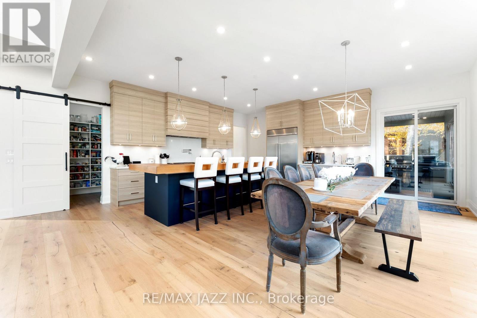 147 Elysian Fields Road, Kawartha Lakes, Ontario K0M 1G0 - Photo 5 - X12518312