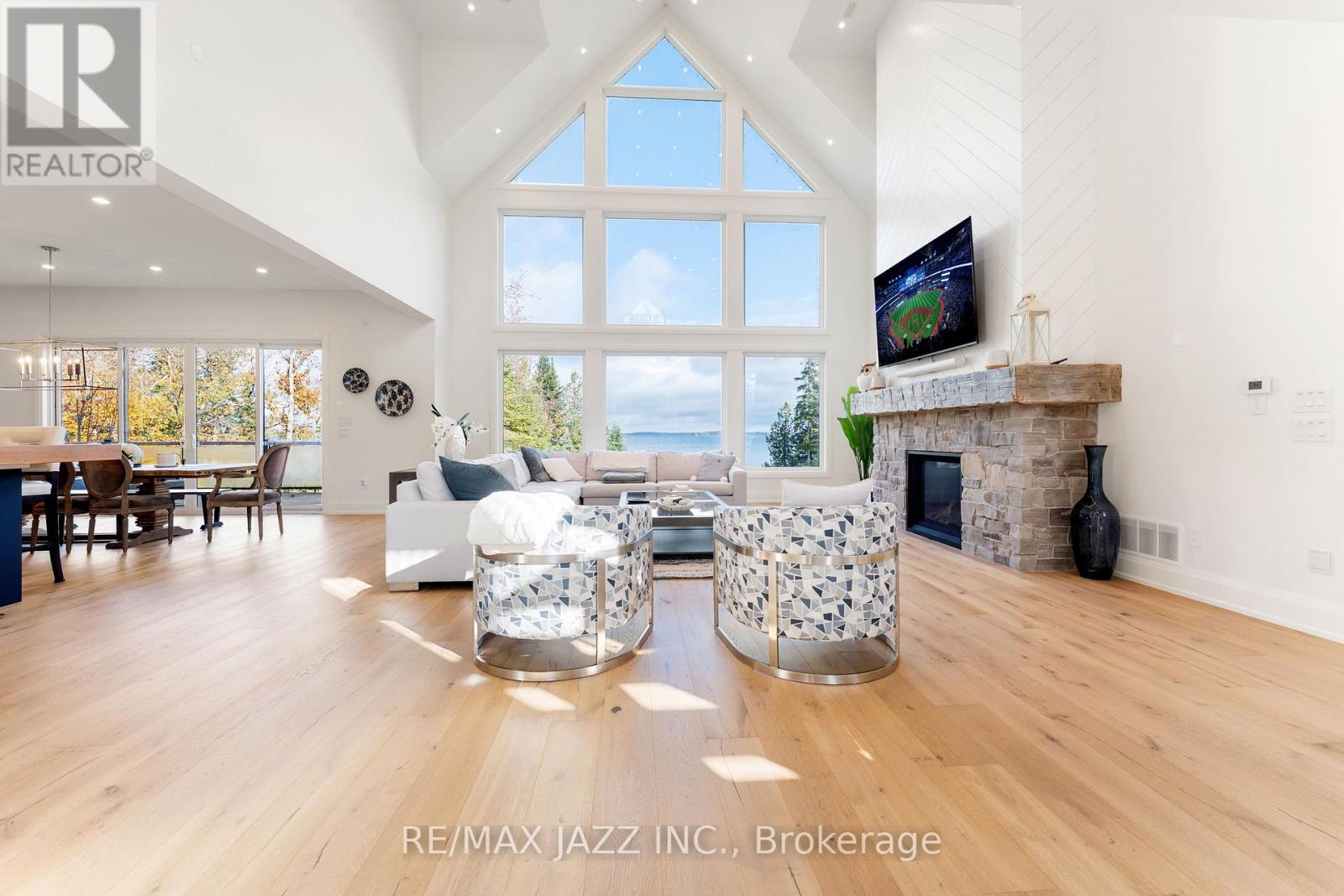 147 Elysian Fields Road, Kawartha Lakes, Ontario K0M 1G0 - Photo 7 - X12518312