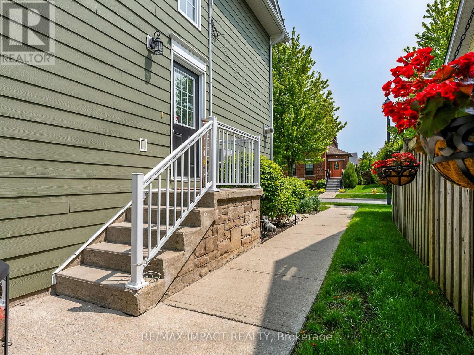 103 - 845 Smith Road, Cobourg, Ontario K9A 0C2 - Photo 4 - X12518432