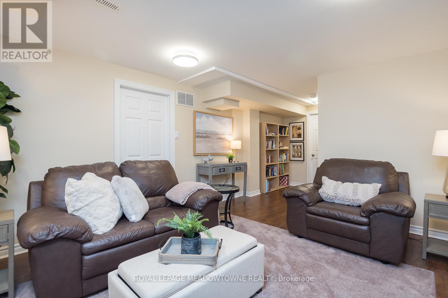 701 Thompson Road S, Milton, Ontario L9T 5W8 - Photo 34 - W12518110