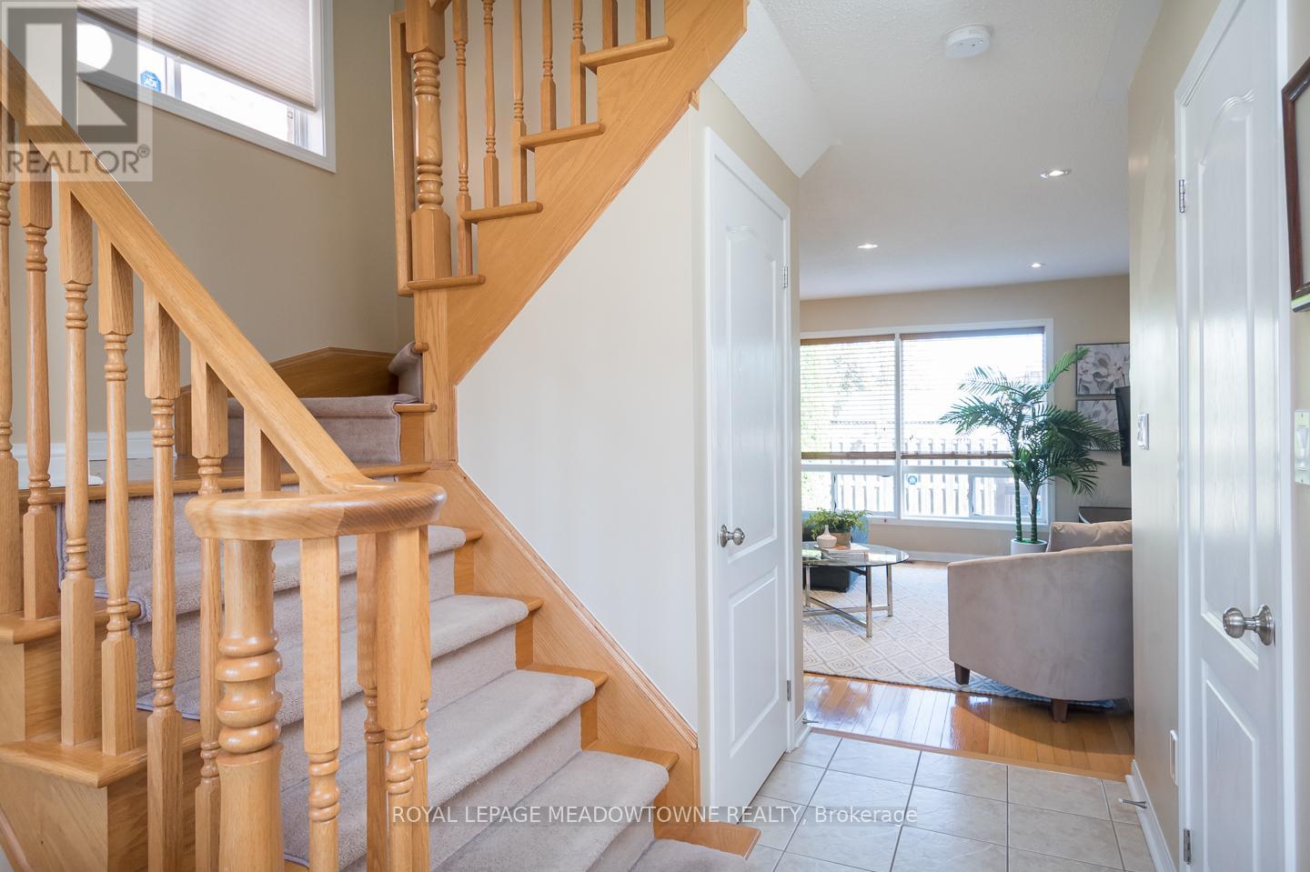 701 Thompson Road S, Milton, Ontario L9T 5W8 - Photo 6 - W12518110