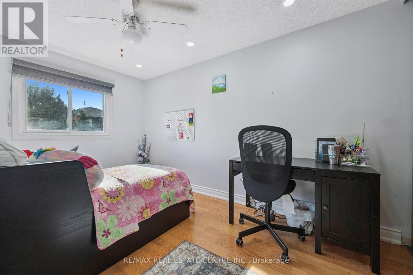 550 Ashprior Avenue, Mississauga, Ontario L5R 3N2 - Photo 25 - W12518128