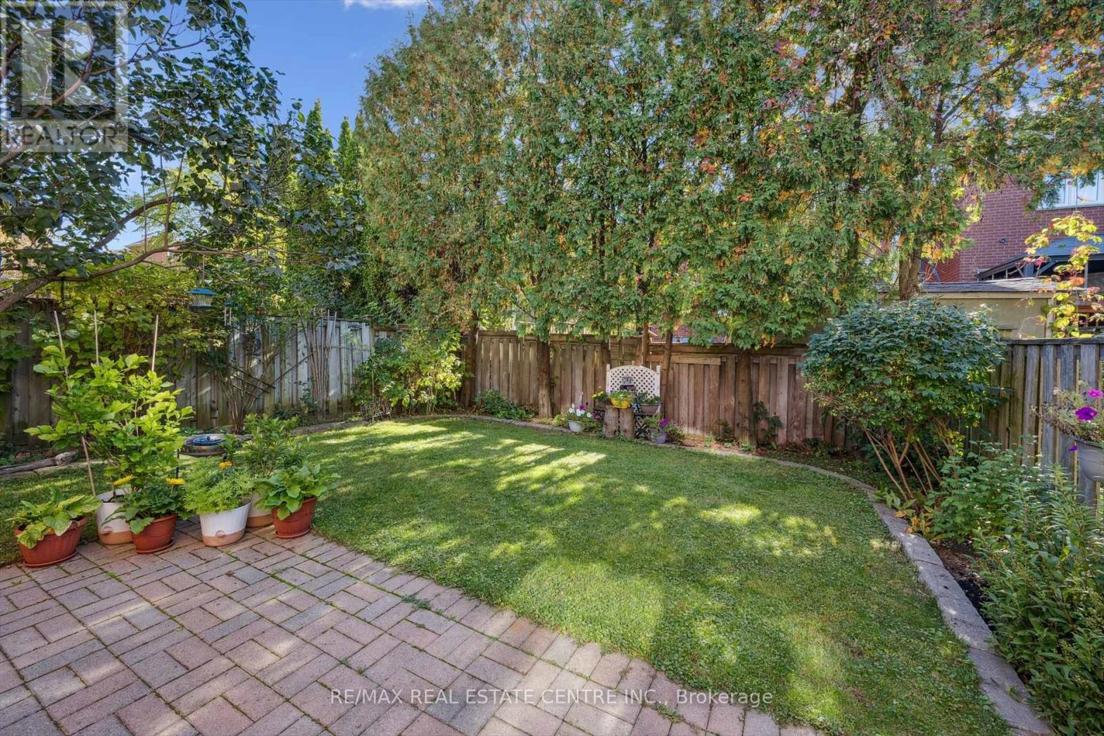 550 Ashprior Avenue, Mississauga, Ontario L5R 3N2 - Photo 36 - W12518128