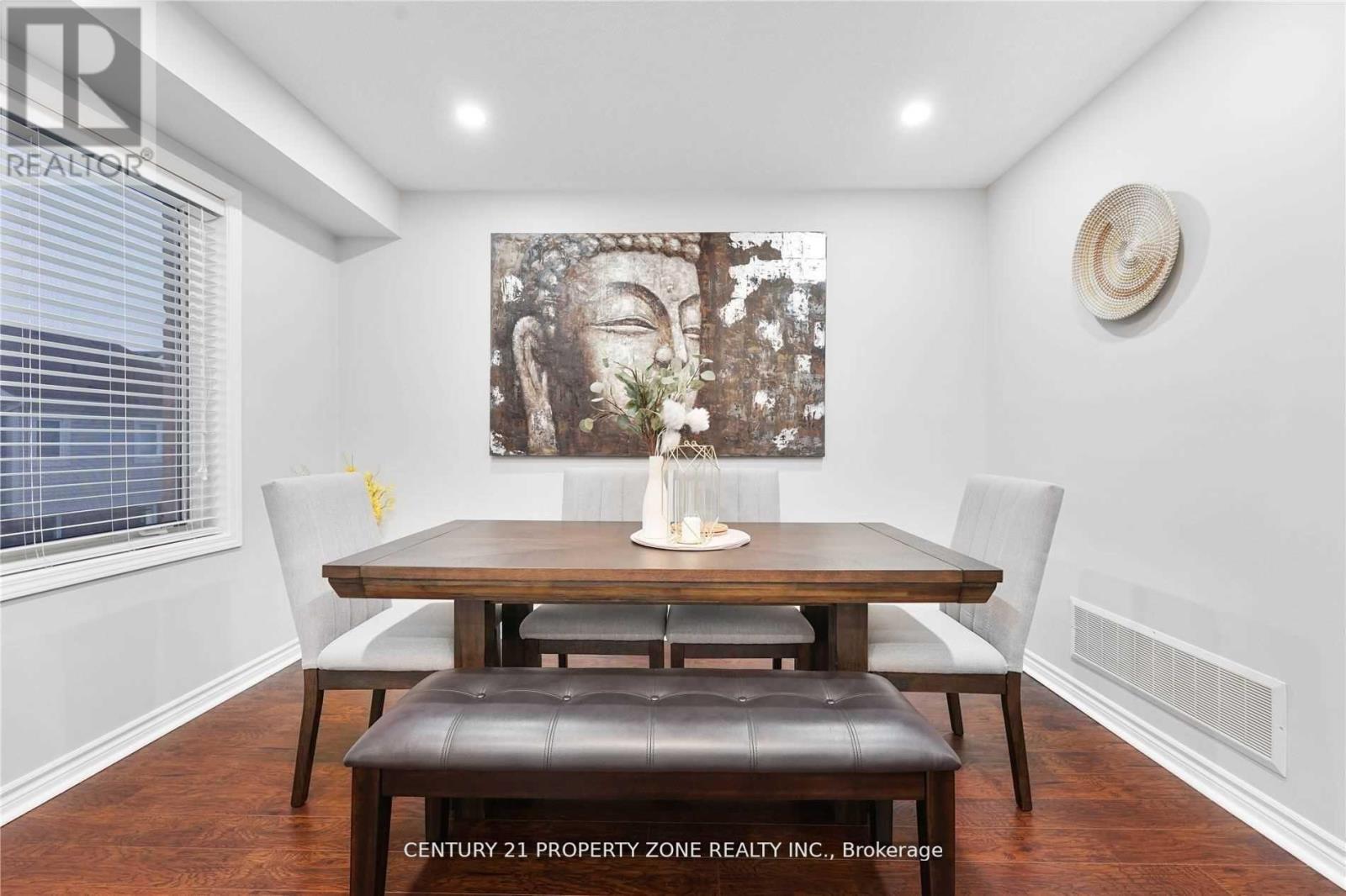 95 Bannister Crescent, Brampton, Ontario L7A 0G2 - Photo 4 - W12518136