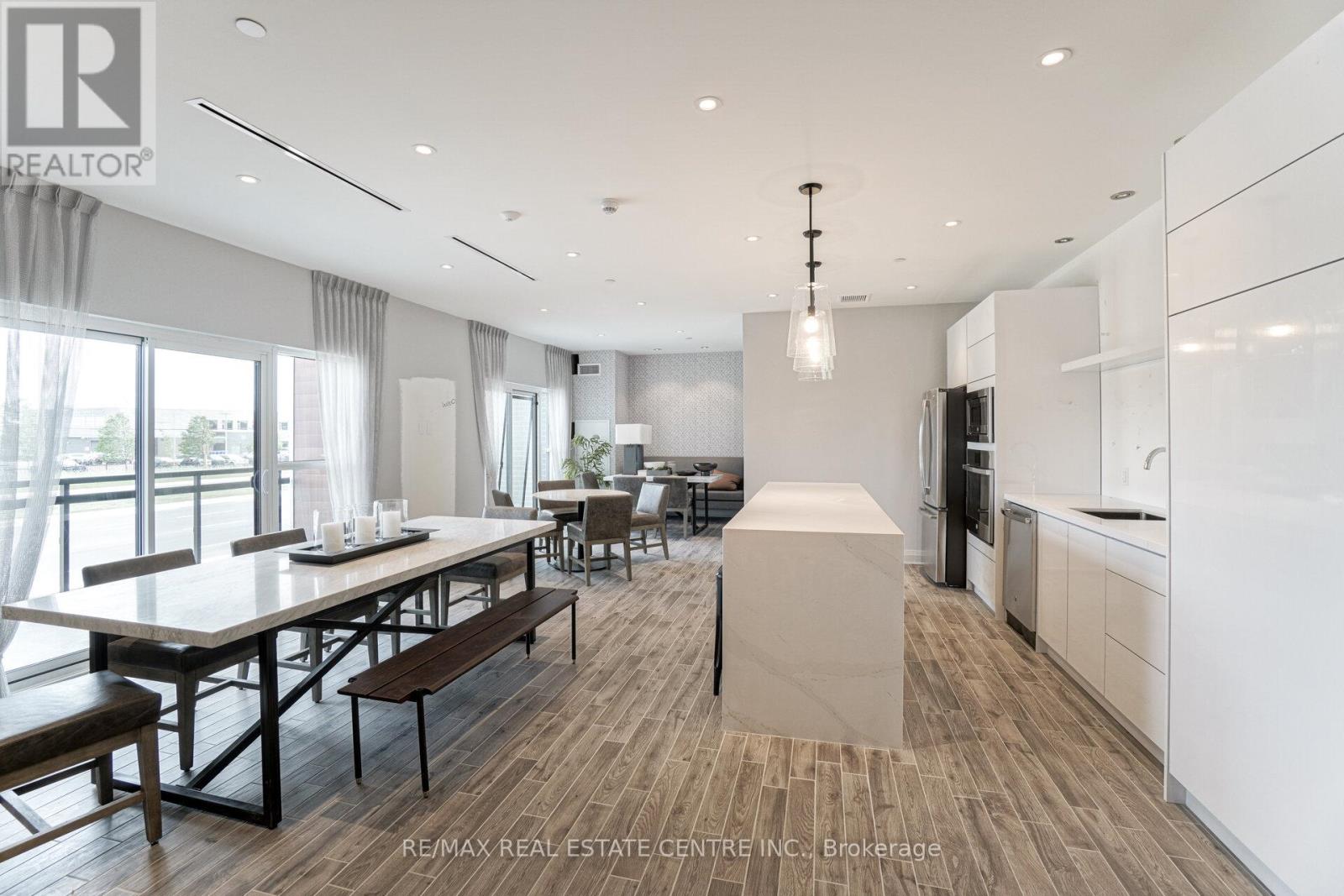 420 - 102 Grovewood Common Circle, Oakville, Ontario L6H 0X2 - Photo 43 - W12518138