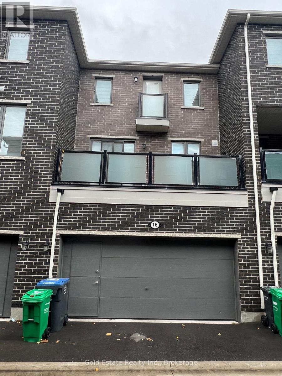 16 Summer Wind Lane, Brampton, Ontario L7A 5J2 - Photo 2 - W12518158