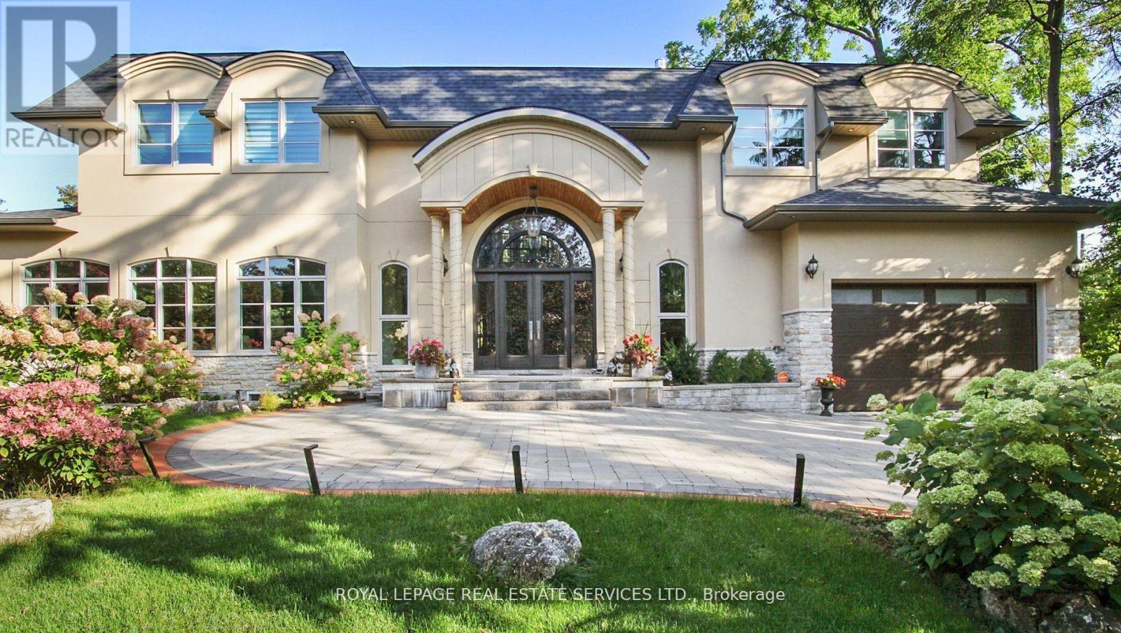 1286 CAMBRIDGE DRIVE, Oakville, Ontario